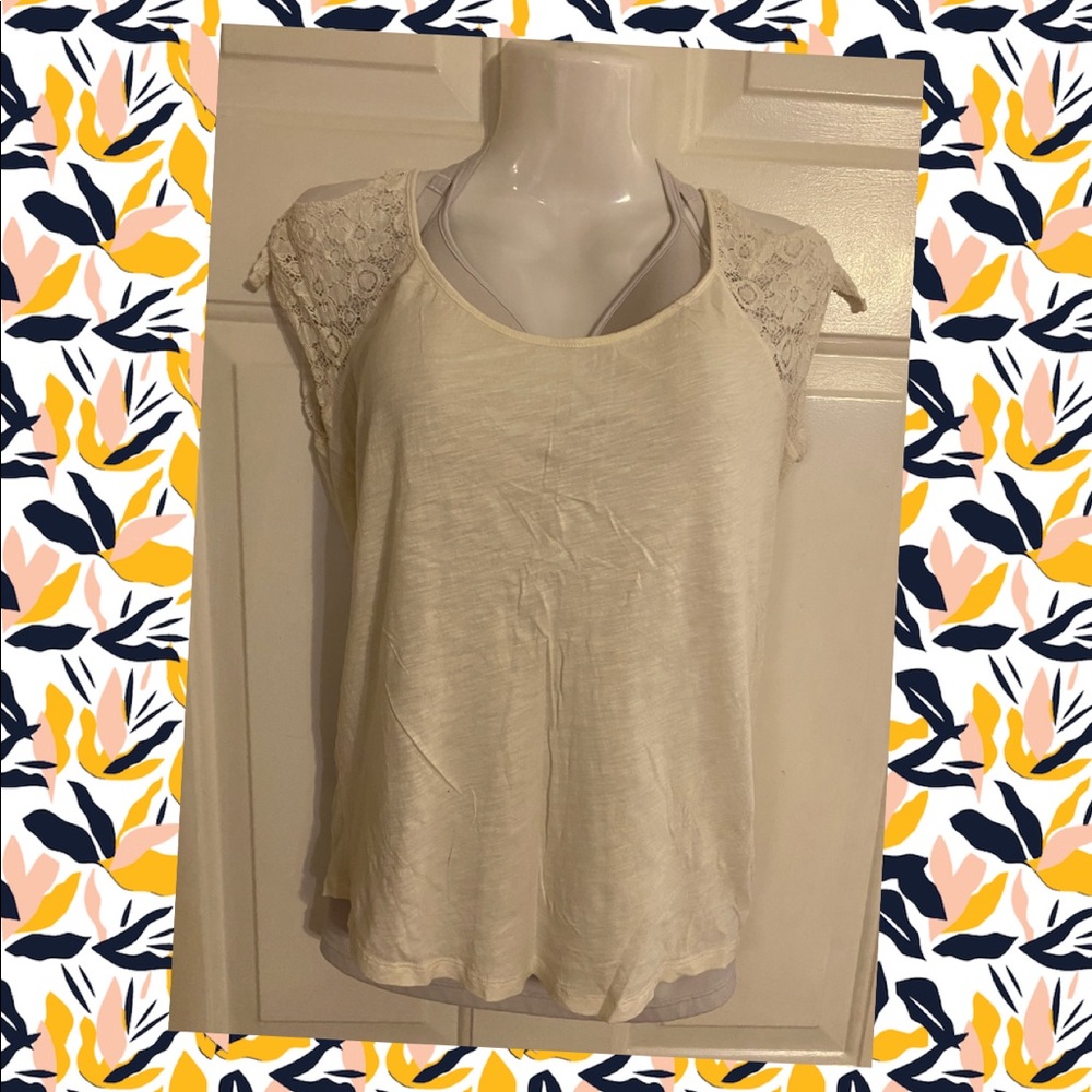 American Eagle small t shirt